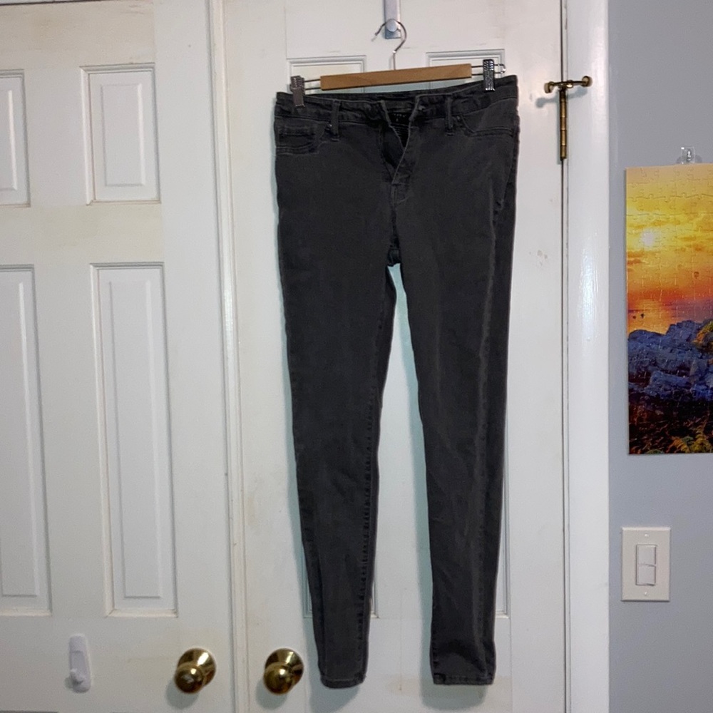 Serra Grey skinny jeans